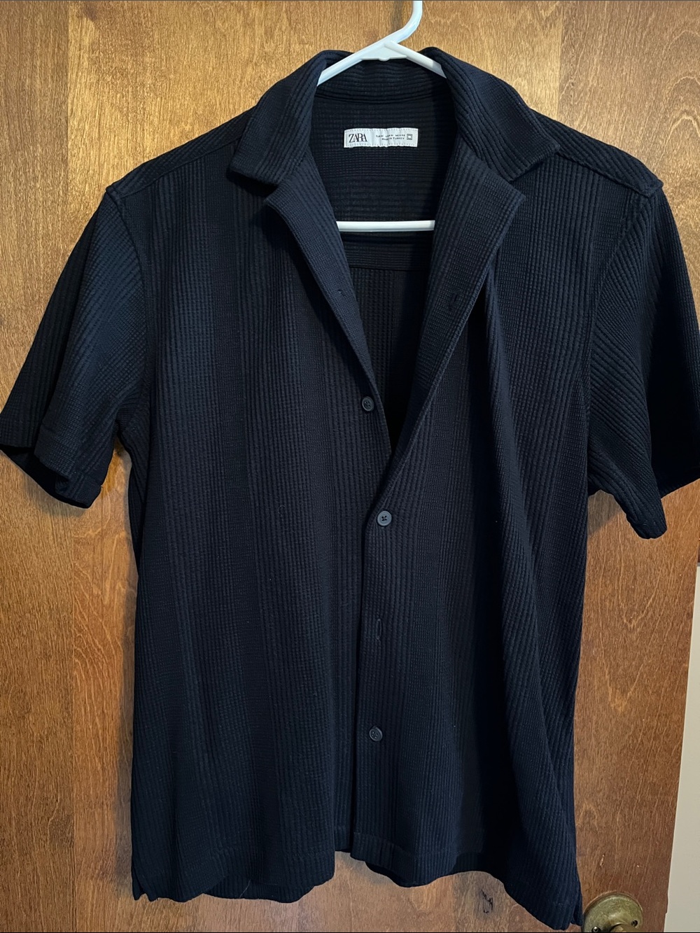 ZARA Black Short-Sleeve Textured Button-Down Shirt